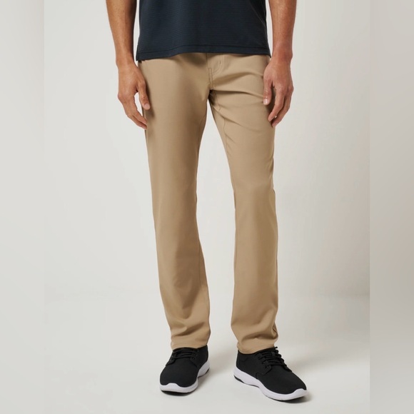 Travis Mathew Other - Travis Mathew 30 Open to Close Standard Fit‎ Performance Khaki Pants